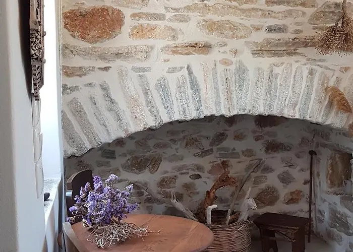 1875 Panoramic Stone House Prázdninový dům Filótion