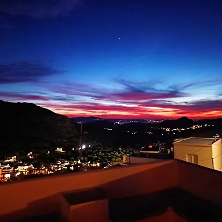 1875 Panoramic Stone House Holiday home *